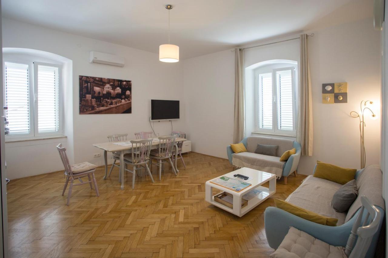 Town Place Apartment Spalato Esterno foto